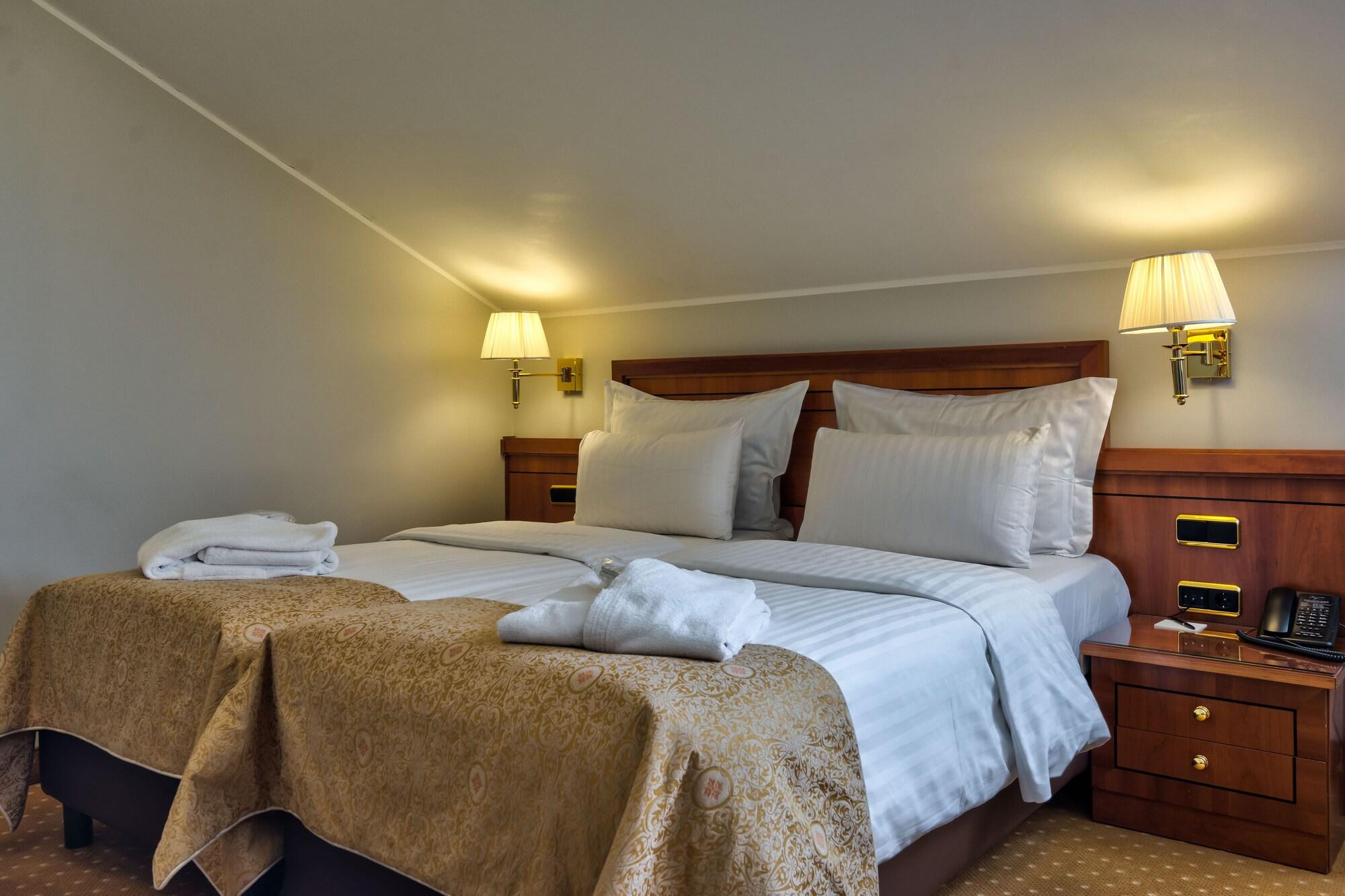 My City Hotel Ταλίν Εξωτερικό φωτογραφία