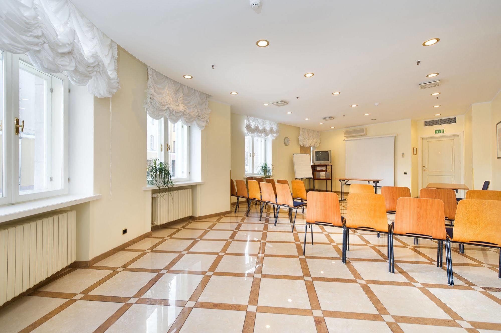 My City Hotel Ταλίν Ανέσεις φωτογραφία